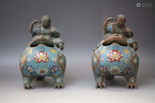 A Pair of Cloisonne Man with Toad Incense Burner