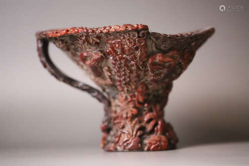 A Carved Grape Pattern Horn Cup