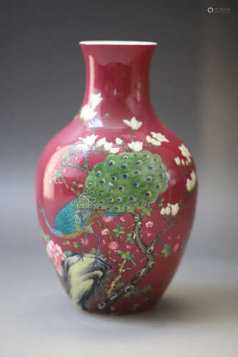 A Pink Base Peacock Pattern Porcelain Vase