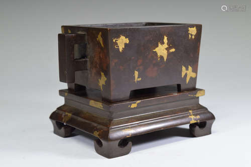 A Gilt Inlay Bronze Incense Burner Set