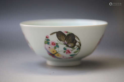 A Famille Rose White Base Butterfly Pattern Porcelain Bowl