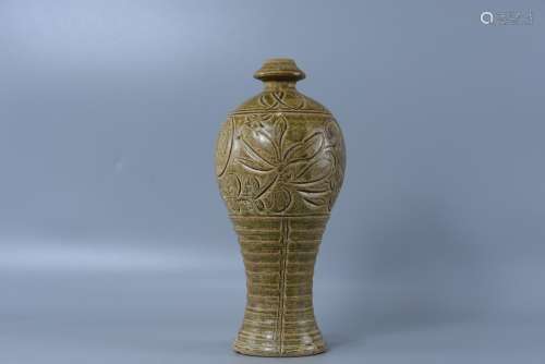Song Yaozhou porcelain vase
