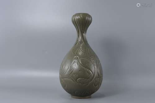 Song Qing porcelain vase