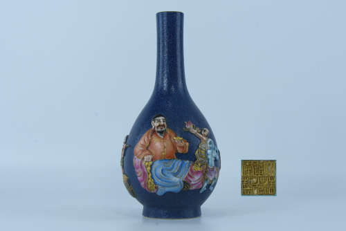 Qing Dynasty pastel relief bottle