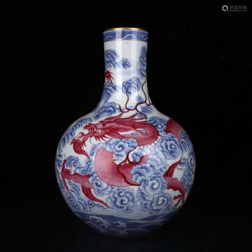 Blue and white and alum red gilded Yunlong vase of Qing Dyna...