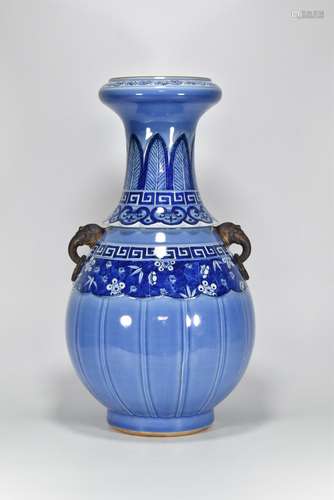 Qing Qianlong made azure glaze with blue and white double-ea...