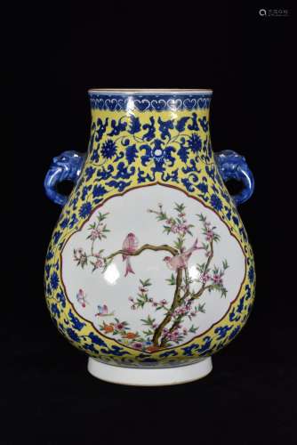 In the reign of Emperor Qianlong in the Qing Dynasty, blue-a...