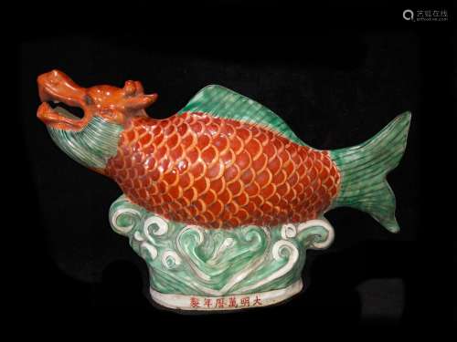 Da Ming Wanli year system sculpture porcelain red and green ...