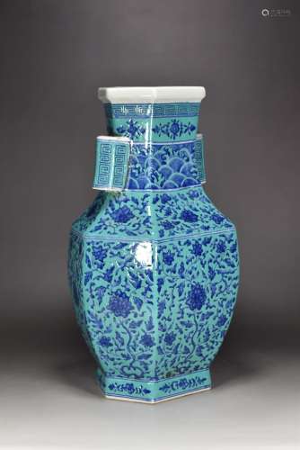 Qing Qianlong year turquoise glaze with blue and white twini...