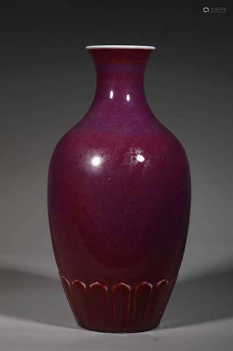 A QING DYNASTY FLAMBED GLAZED LOTUS VASE