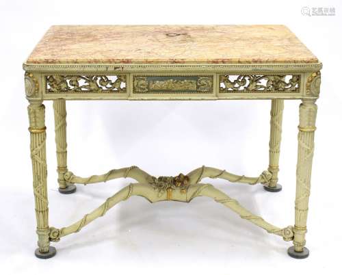 Een Italiaanse Louis XVI-stijl tafel met marmeren blad