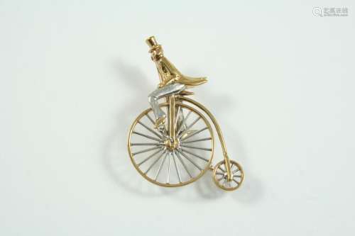A 9CT TWO COLOUR GOLD PENNY FARTHING BROOCH 4.5cm high, 9 gr...
