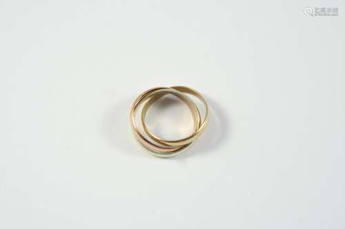 A 9CT THREE COLOUR GOLD TRIPLE BAND RING 3.9 grams. Size H 1...