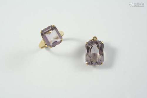 AN AMETHYST SINGLE STONE RING the rectangular-shaped amethys...