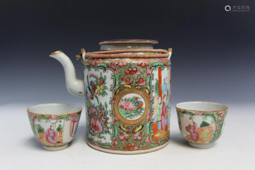 Chinese Rose Medallion Porcelain Teapot with 2 teacups.
