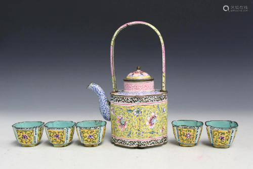 Chinese Enameled Tea Set.