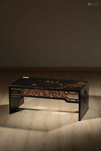 Wood Lacquerware Kim Makie Reticulated Table