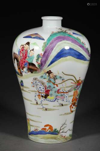 A QING DYNASTY FAMILLE ROSE FIGURE PLUM VASE