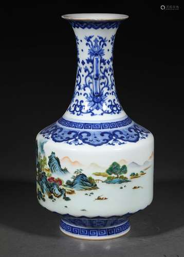 A BLUE AND WHITE FAMILLE ROSE VASE