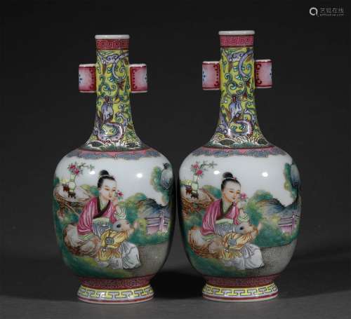 A PAIR OF DYNASTY WEST FIGURE BOTTLES