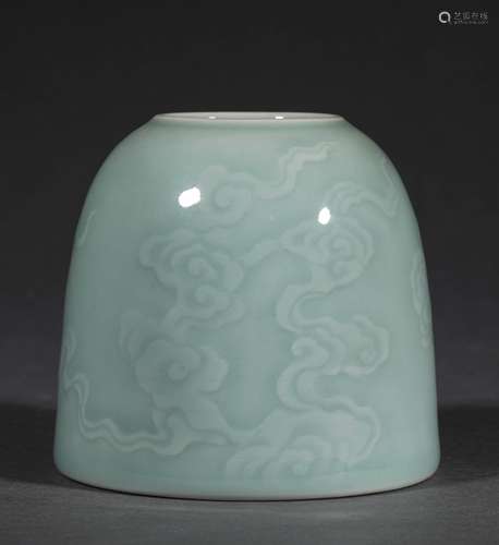 A QING DYNASTY PINK GREEN GLAZE CARVED CLOUD GRAIN HORSE-HOO...