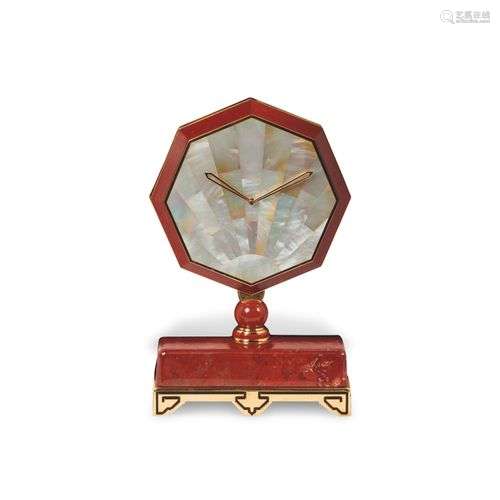 CARTIER, vers 1980 N°200575 Pendule de table De style Art Dé...