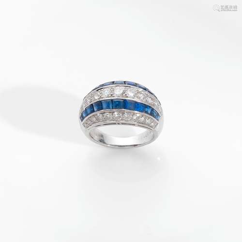 OSCAR HEYMAN BAGUE JONC BOMBE ART DECO En platine, sertie de...