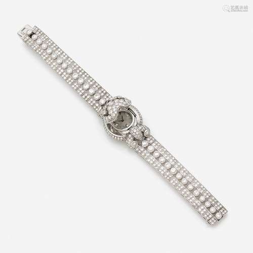 MONTRE BRACELET DE DAME En ruban souple de platine centré d'...