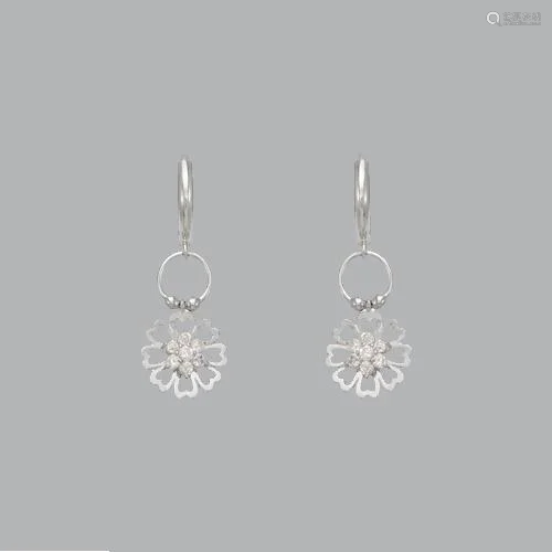 14K WHITE GOLD LADIES DROP DANGLE FLOWER CZ SET