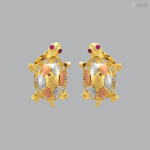 14K TRI COLOR GOLD LADIES FANCY TURTLE CZ STUD EARRINGS