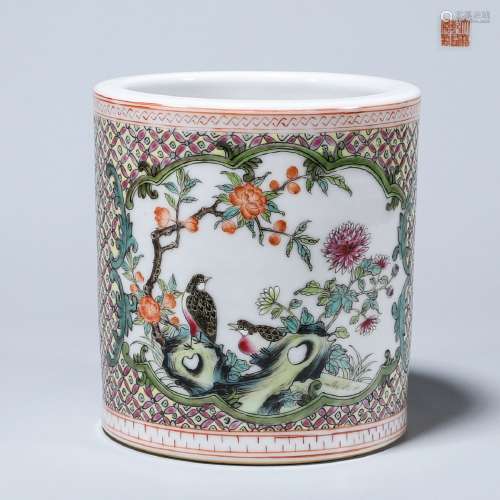 Chinese famille rose porcelain brush pot with pattern of flo...