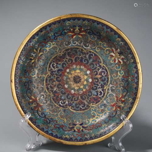 Chinese Cloisonne plate with pattern of flower