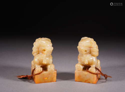 A pair of ross quartz 'lion' seal