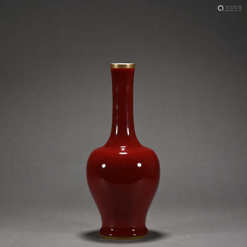 A peachbloom-glazed vase