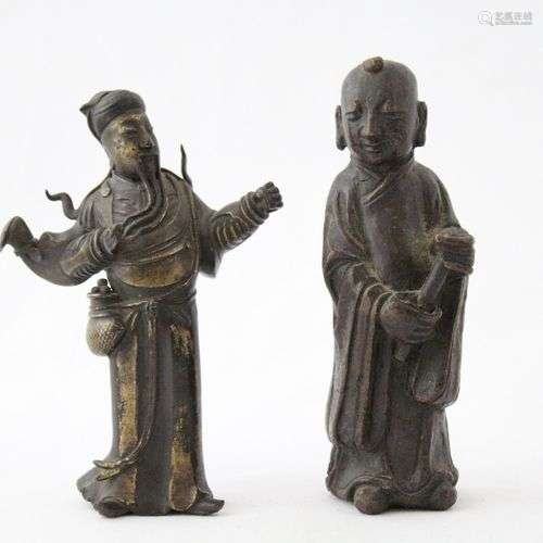 CHINE Dynasties Ming et Qing DEUX SUJETS en bronze, l'un à p...