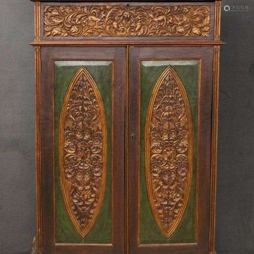 ARMOIRE - ASIE DU SUD EST Moderne en bois sculpté, laqué pol...