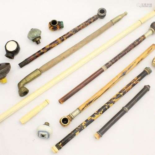 INDOCHINE ENSEMBLE DE SEPT PIPES OU ELEMENTS DE PIPES POUR L...