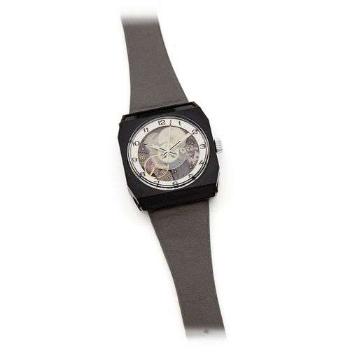 Tissot, Astrolon, vers 1971 Une rare montre en plastique ult...