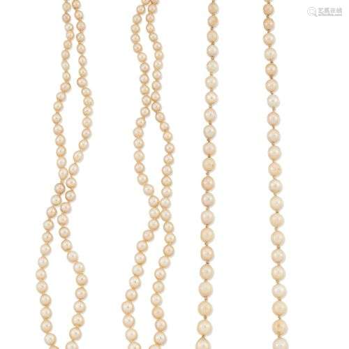 UN COLLIER DE PERLES DE CULTURE, un simple rang de perles de...