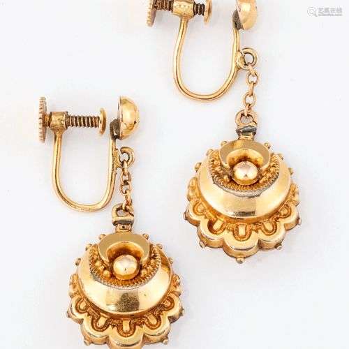 PAIRE DE BOUCLES D'OREILLES VICTORIENNES DE LA RÉVOLUTION ÉT...