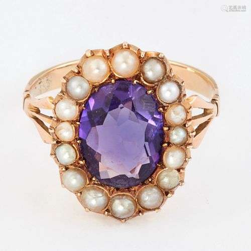 BAGUE CLUSTER AMETHYST ET PERLES FENDUES, une améthyste de t...