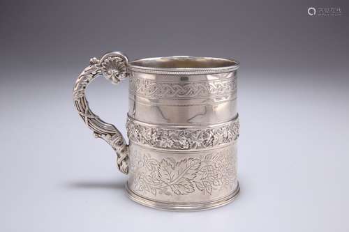 TASSE EN ARGENT GEORGE IV, par William Stroud, Londres 1821,...