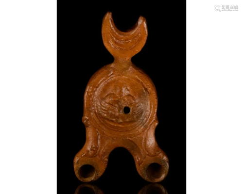 LARGE ROMAN OIL LAMP WITH CRESCENT MOON HANDLE
