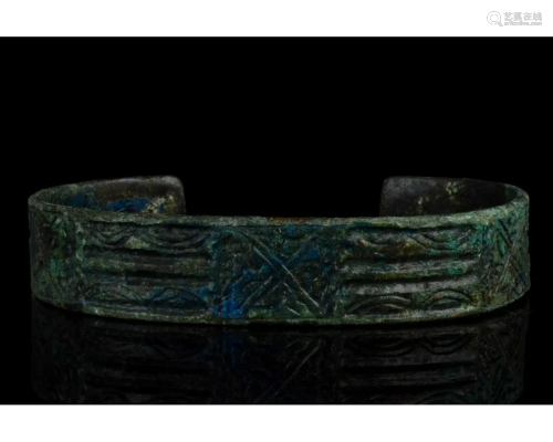 MEDIEVAL DECORATED BRONZE BRACELET