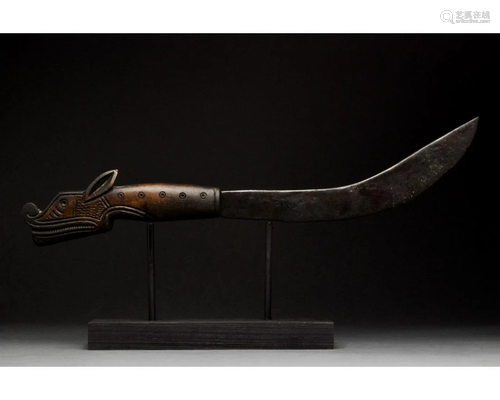 MEDIEVAL KNIFE WITH DRAGON BONE HANDLE