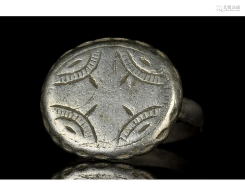 MEDIEVAL SILVER RING WITH STYLISED STAR OF BETHLEHEM