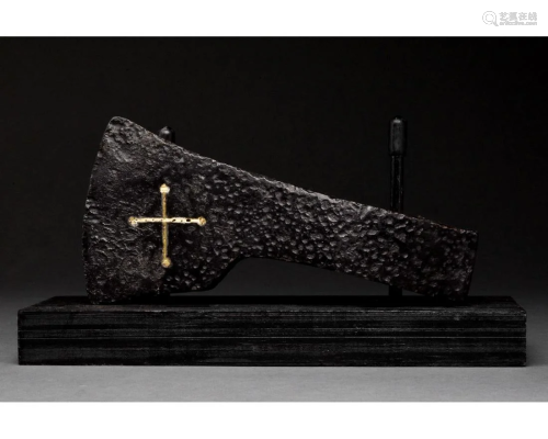 MEDIEVAL BATTLE IRON AXE HEAD WITH INLAID GOLD CROSS