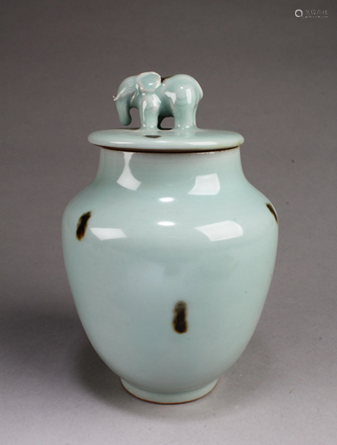 Chinese Porcelain Jar With Lid