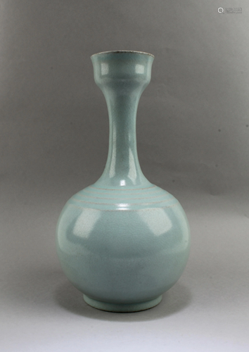 Chinese Ruyao Vase