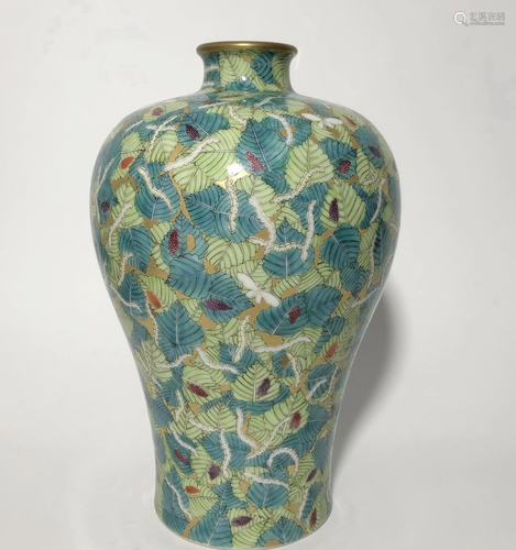 CHINESE WUCAI mulberry leaf silkworm illustration vase